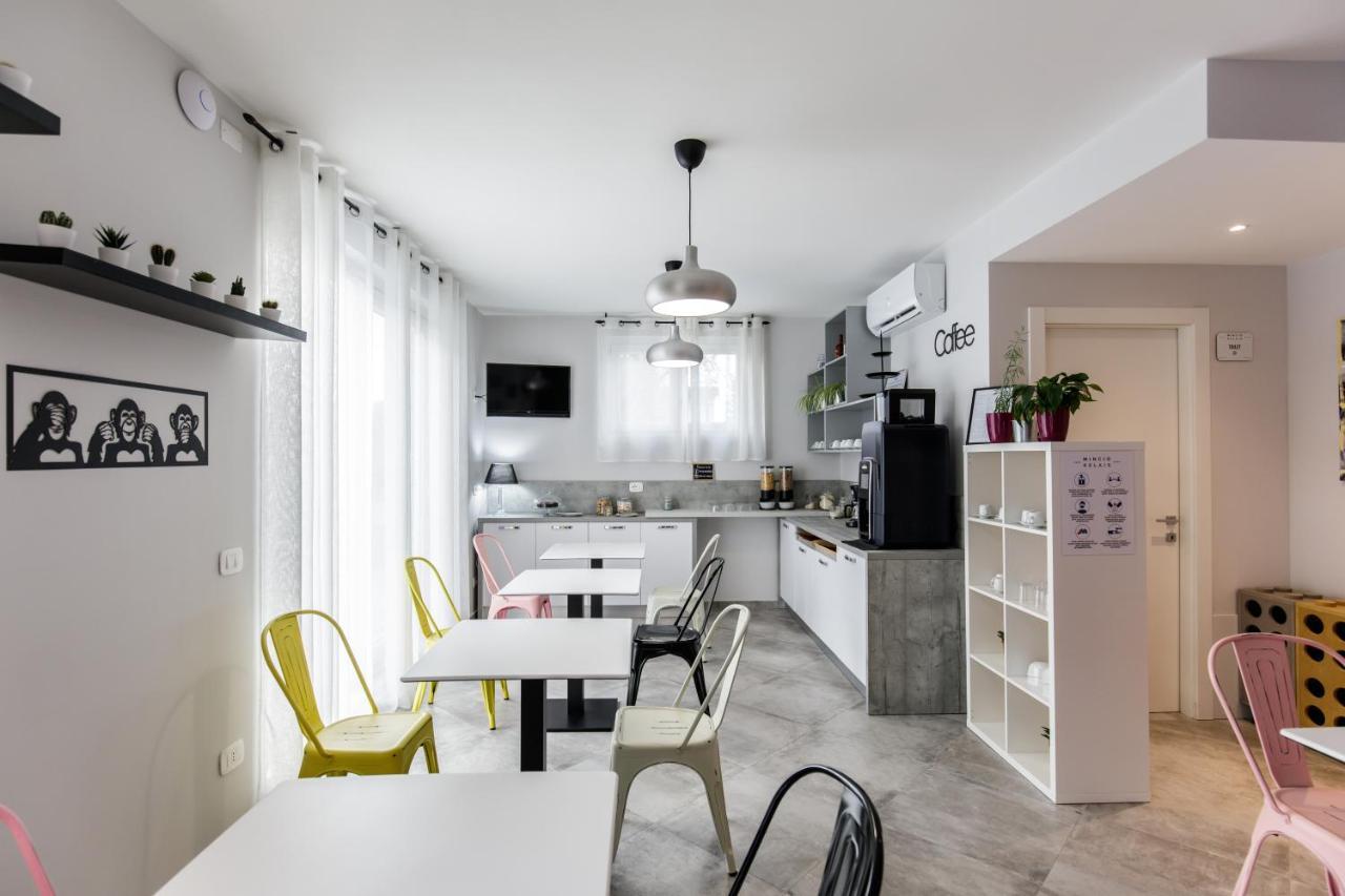 Mincio Relais Bed & Breakfast กัสเตลนูโอโว เดล การ์ดา ภายนอก รูปภาพ