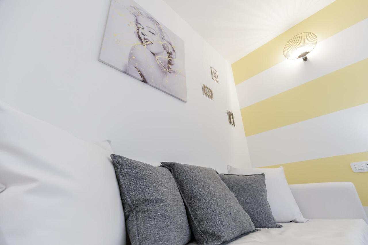 Mincio Relais Bed & Breakfast กัสเตลนูโอโว เดล การ์ดา ภายนอก รูปภาพ